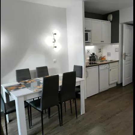 Apartmán Avec Piscine - Du Golf