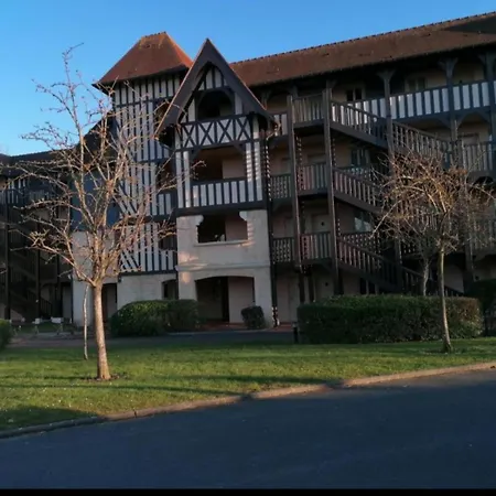 Avec Piscine - Du Golf